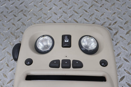 2004 Chevrolet Avalanche- Front Console