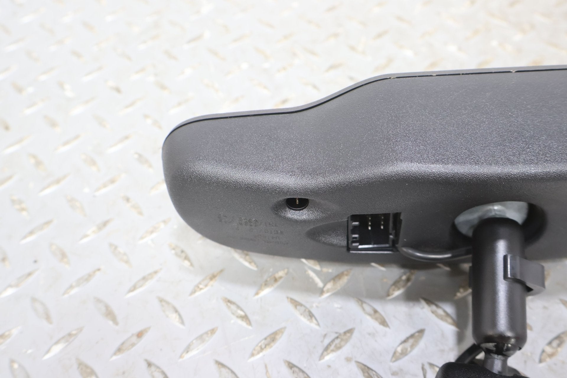 2004 Chevrolet Avalanche- Rear View Mirror