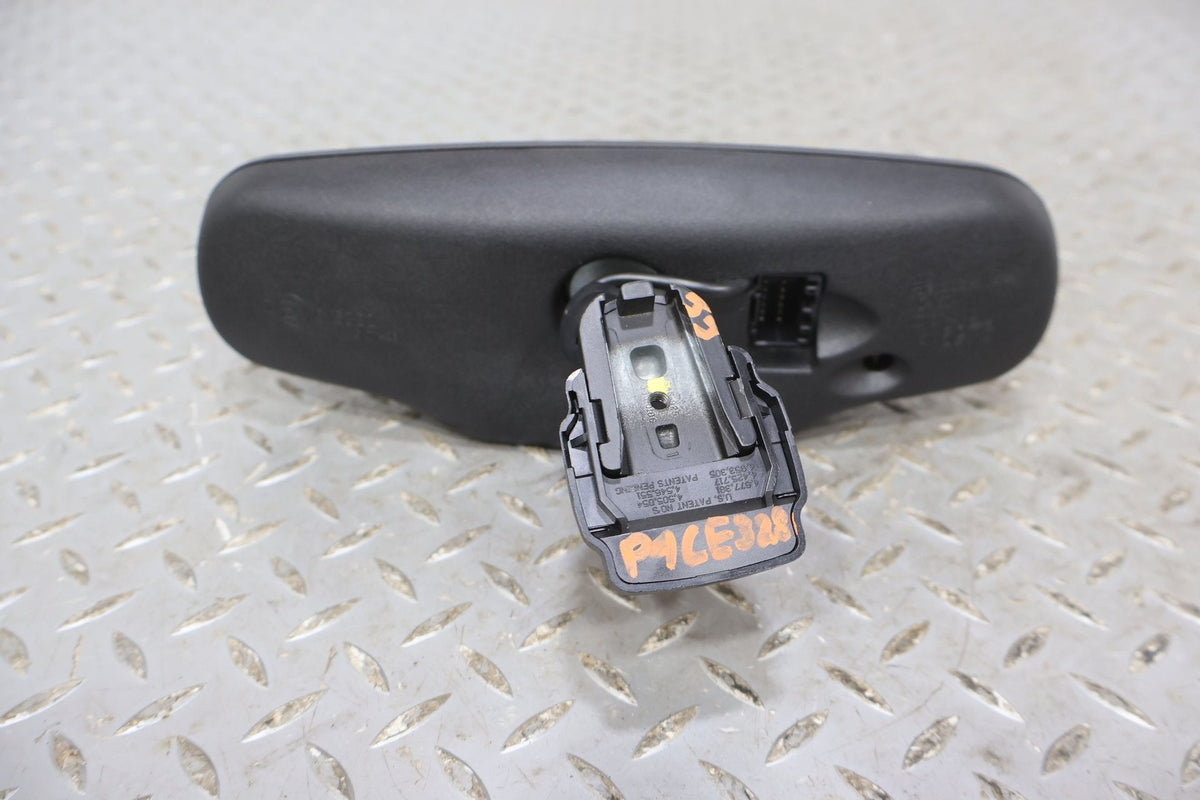 2004 Chevrolet Avalanche- Rear View Mirror