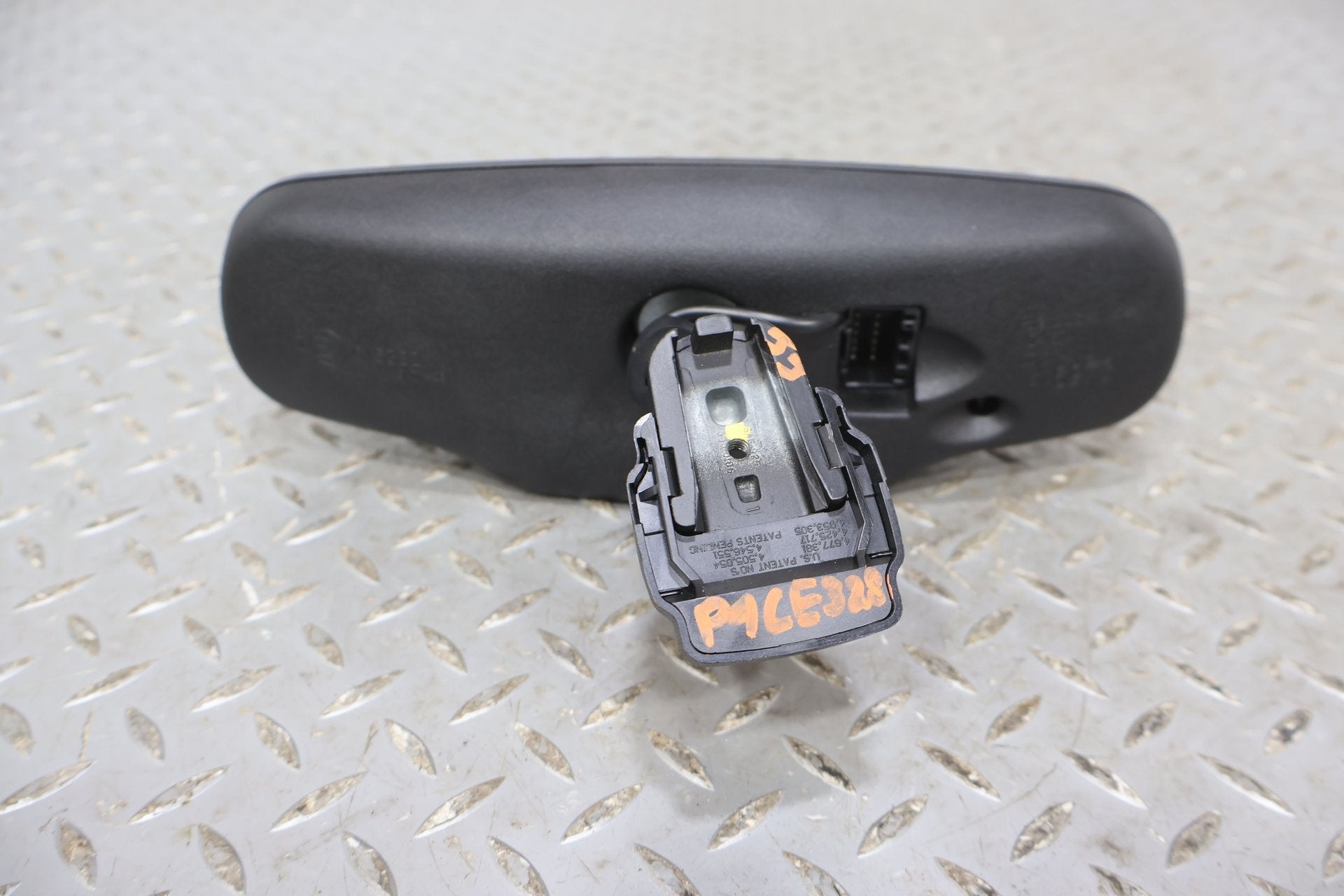2004 Chevrolet Avalanche- Rear View Mirror