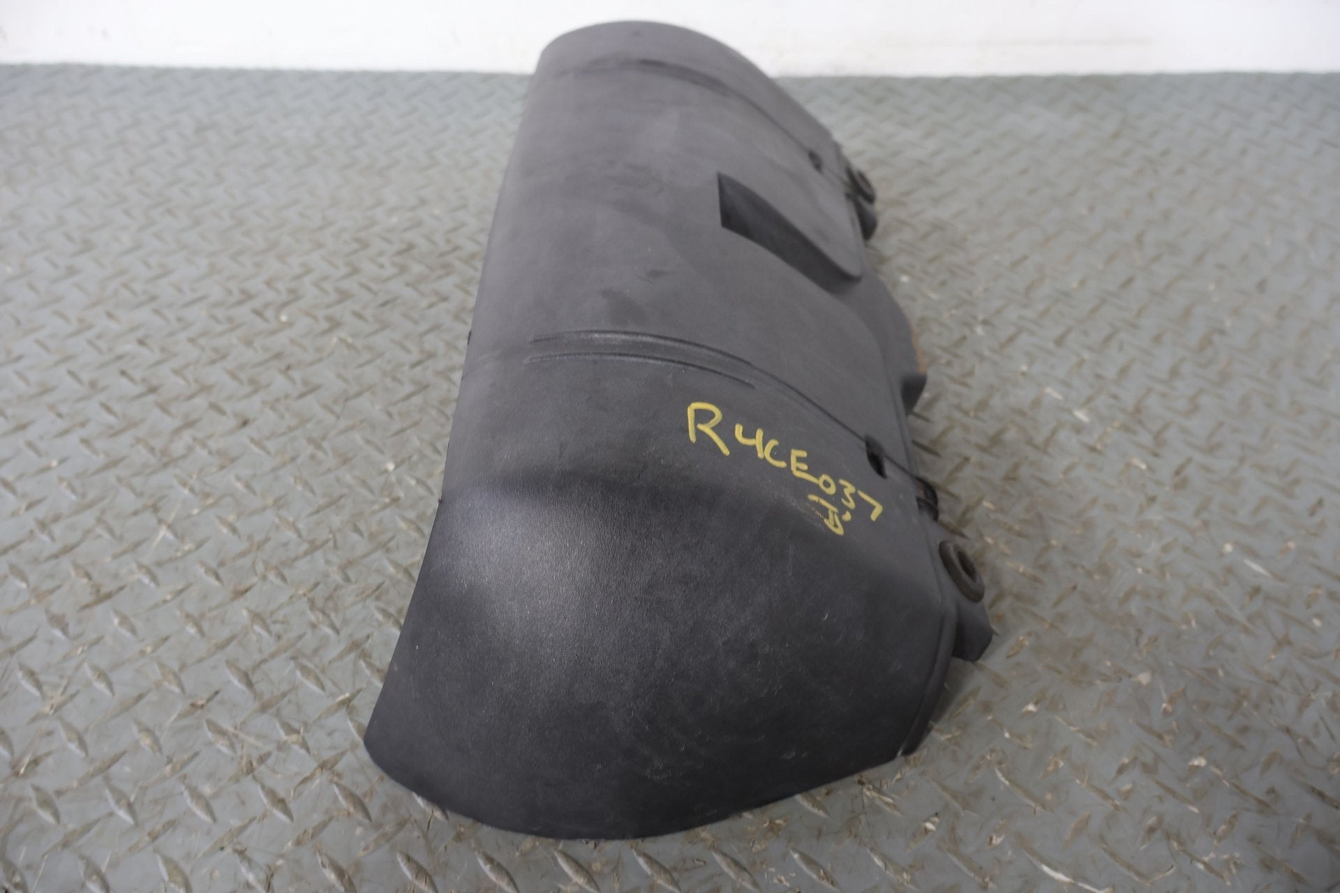 2004 Chevrolet Corvette- Air Cleaner/Box