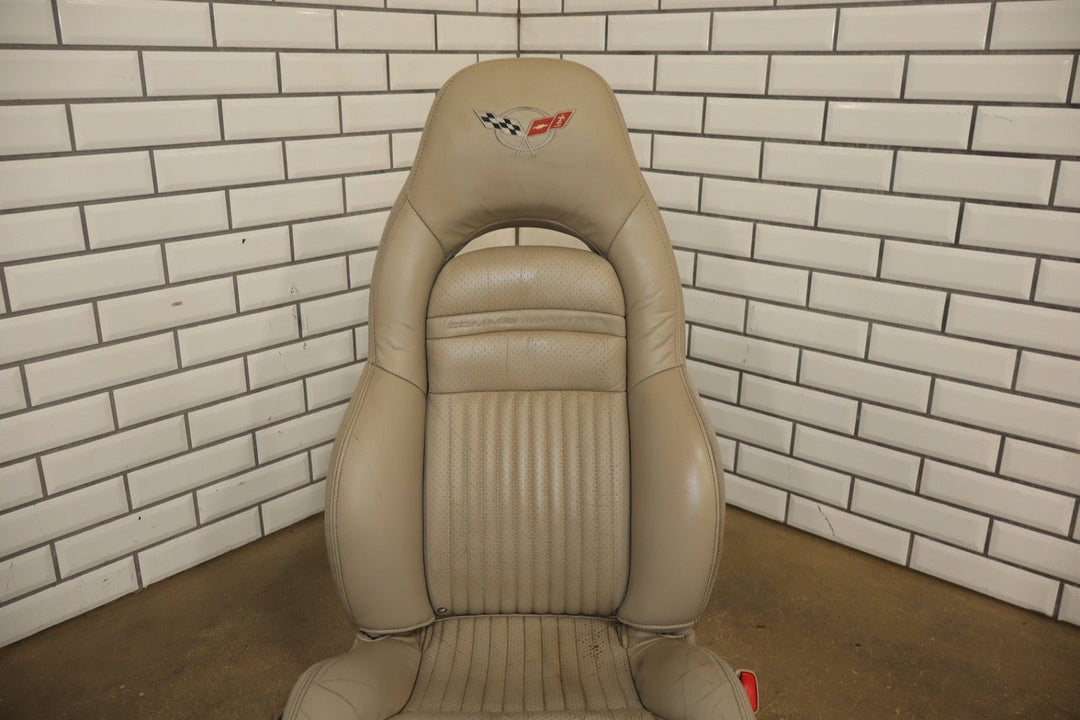 2004 Chevrolet Corvette Single (1) Passenger Right Front Seat Leather *Shale 152