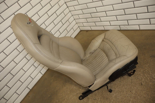 2004 Chevrolet Corvette Single (1) Passenger Right Front Seat Leather *Shale 152
