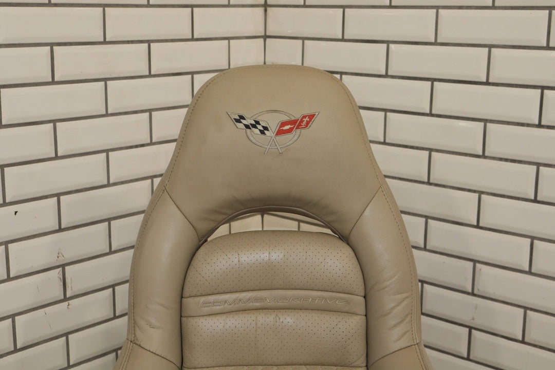 2004 Chevrolet Corvette Single (1) Passenger Right Front Seat Leather *Shale 152