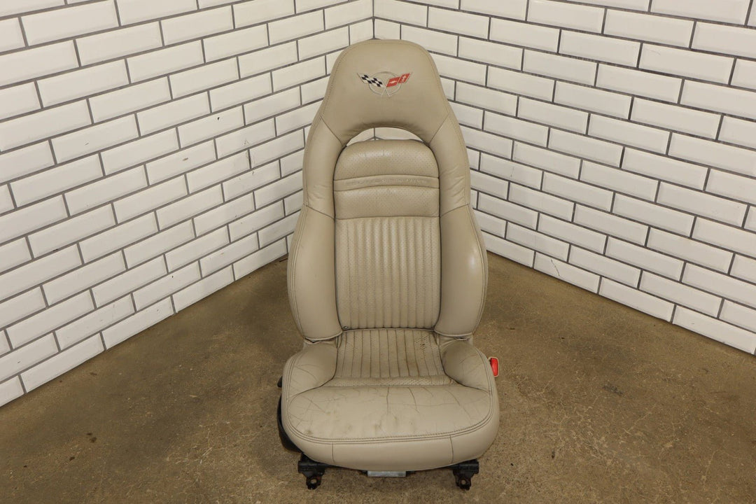 2004 Chevrolet Corvette Single (1) Passenger Right Front Seat Leather *Shale 152