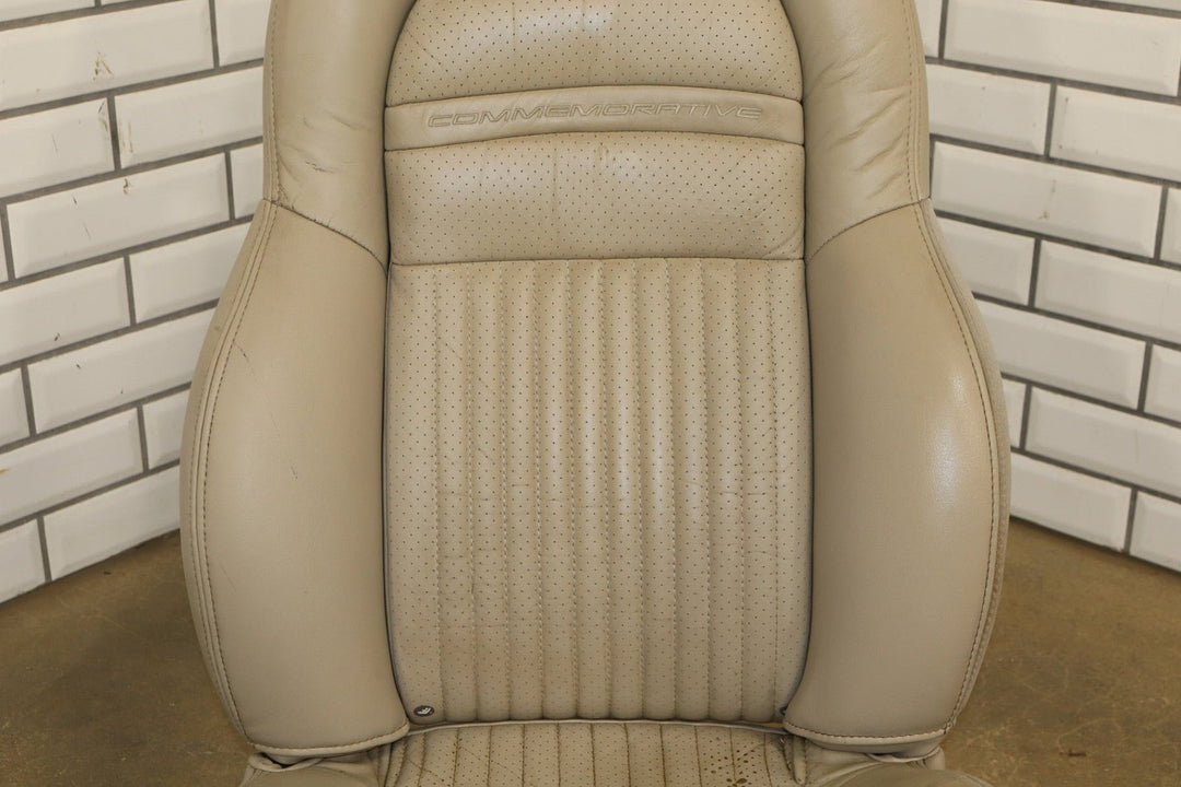 2004 Chevrolet Corvette Single (1) Passenger Right Front Seat Leather *Shale 152
