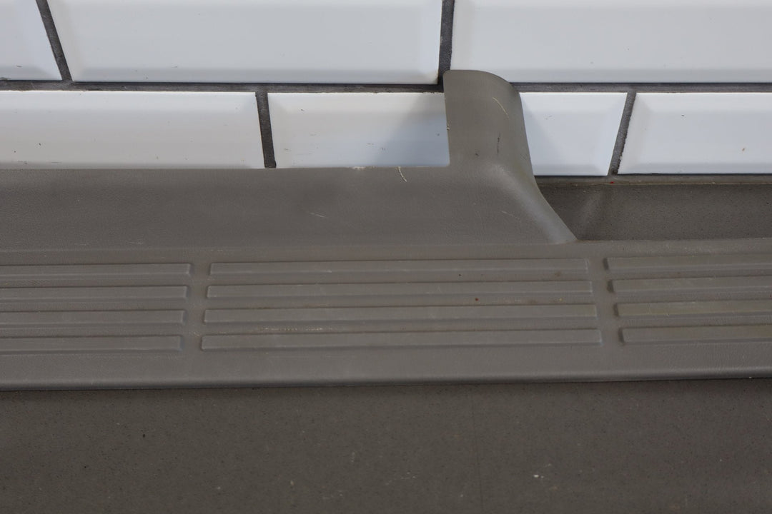 2004 Chevrolet Silverado 2500 Pickup Set x4 - Sill Plates Medium Gray (922)