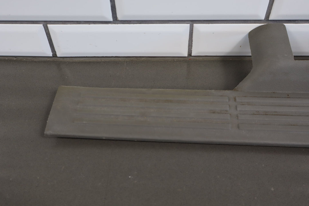 2004 Chevrolet Silverado 2500 Pickup Set x4 - Sill Plates Medium Gray (922)