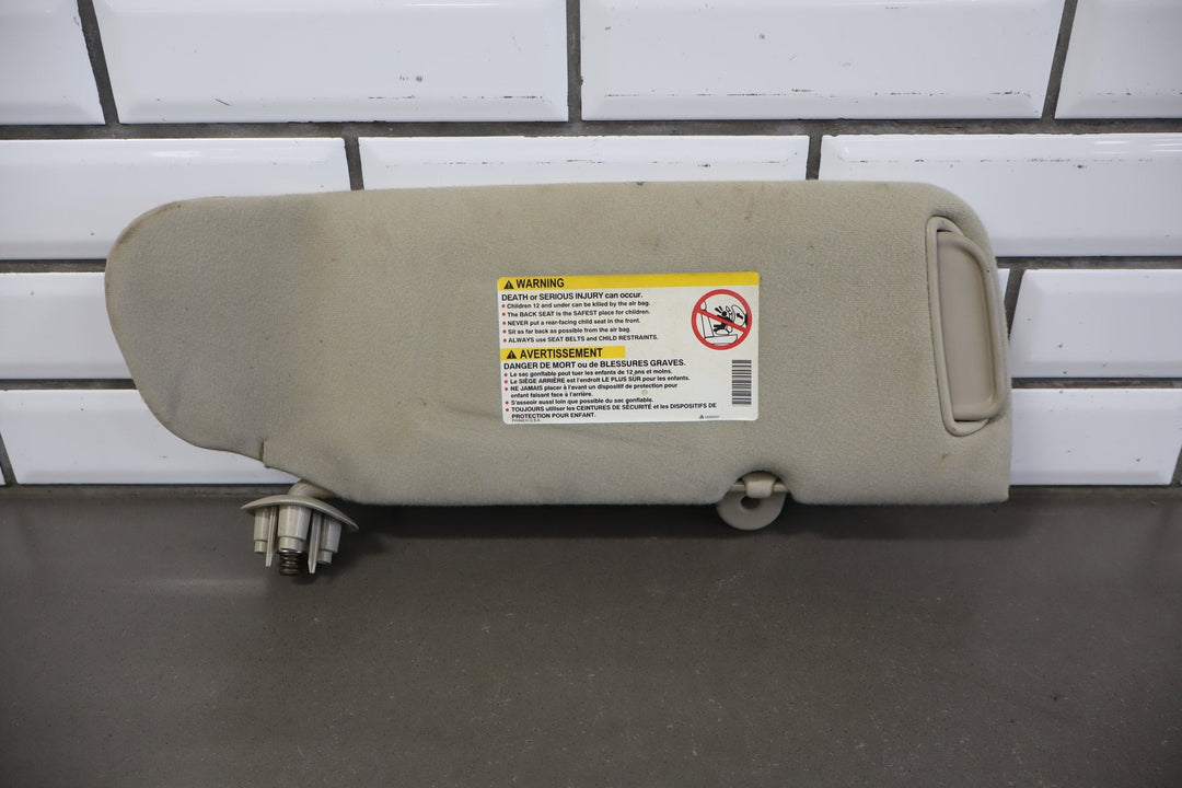 2004 Chevrolet Silverado 2500 Sun Visor Pair Left/Right Medium Gray 922