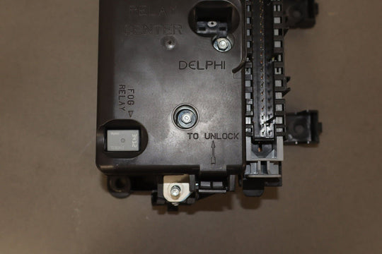 2004 Chevrolet SSR Cabin Fuse Box