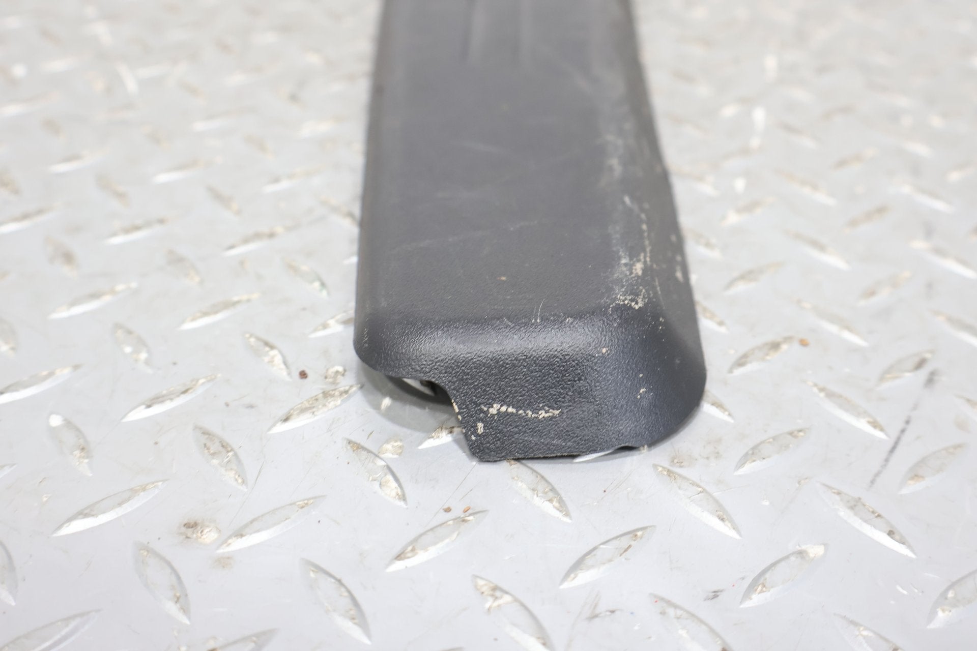 2004 Chevrolet SSR- Sill Plates