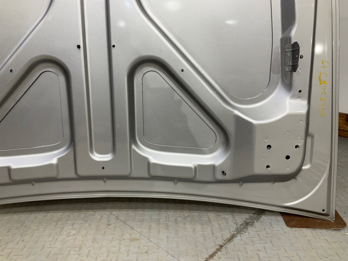 2004 Chevrolet SSR- Tonneau Cover