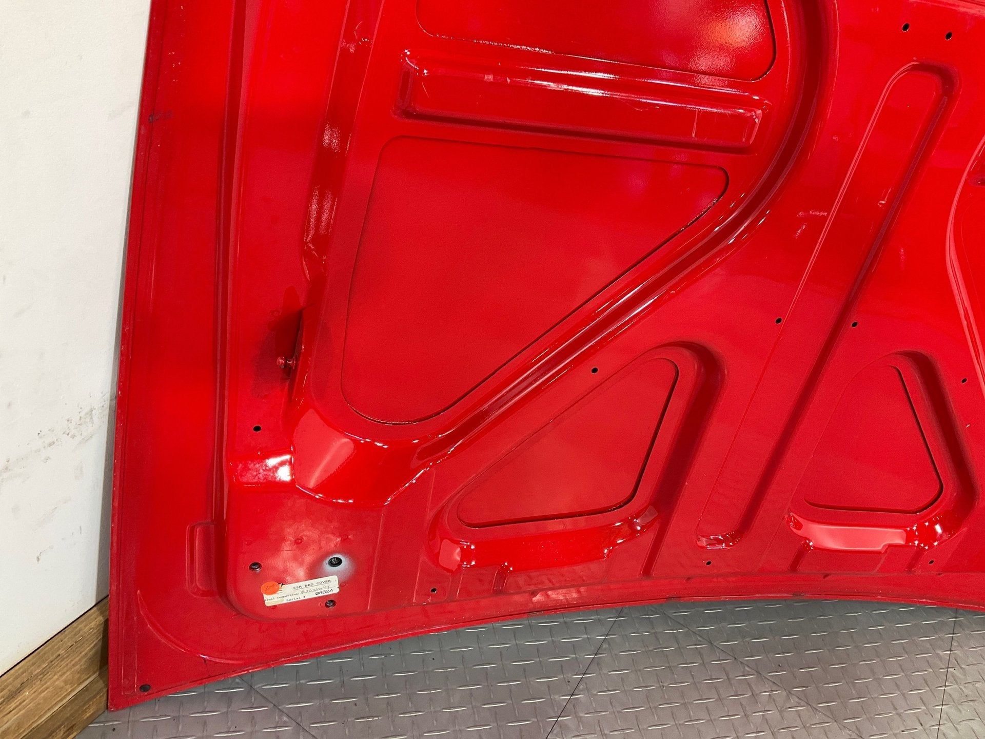 2004 Chevrolet SSR- Tonneau Cover