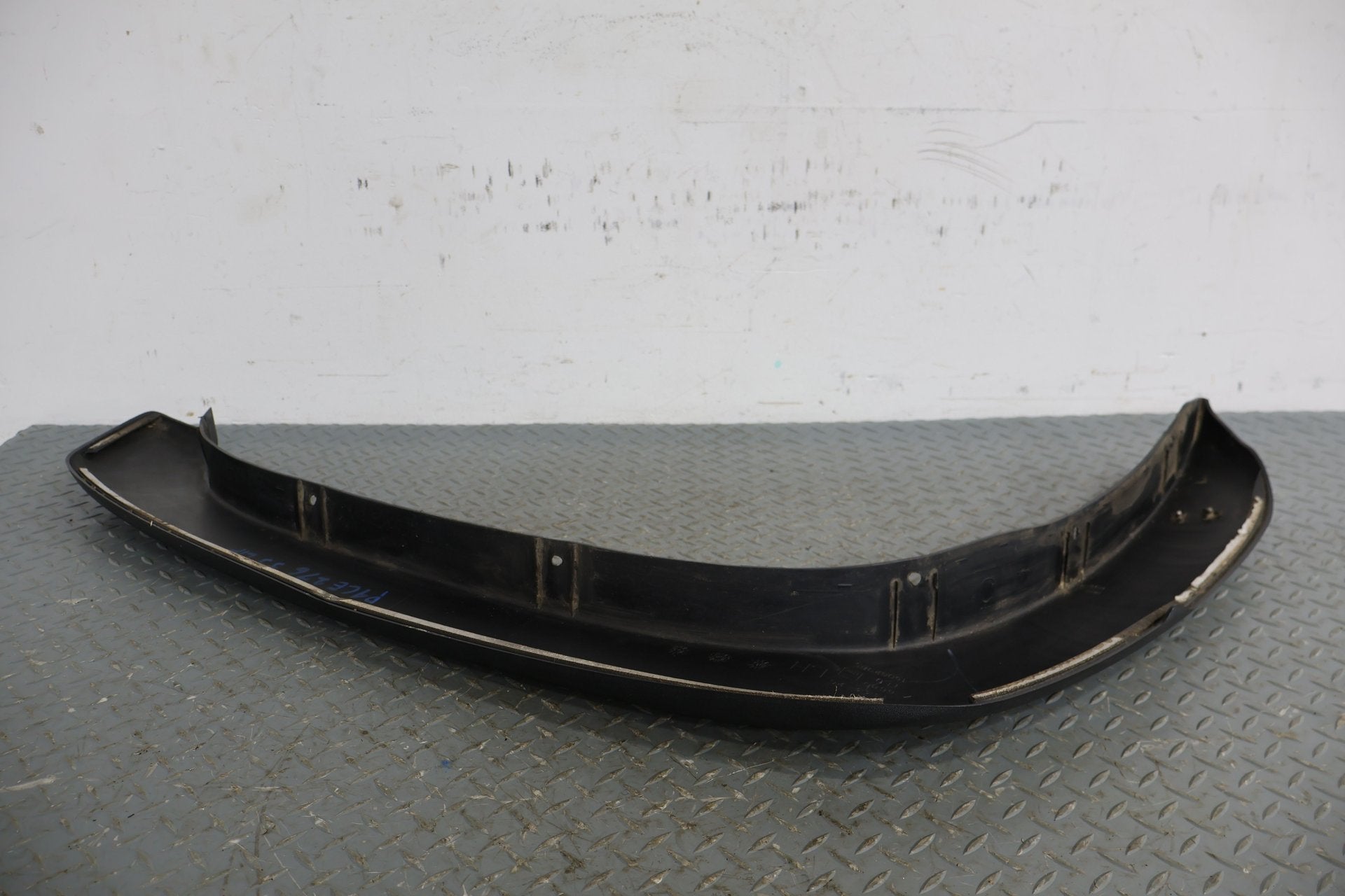 2004 Chevrolet Tahoe- Fender Flare
