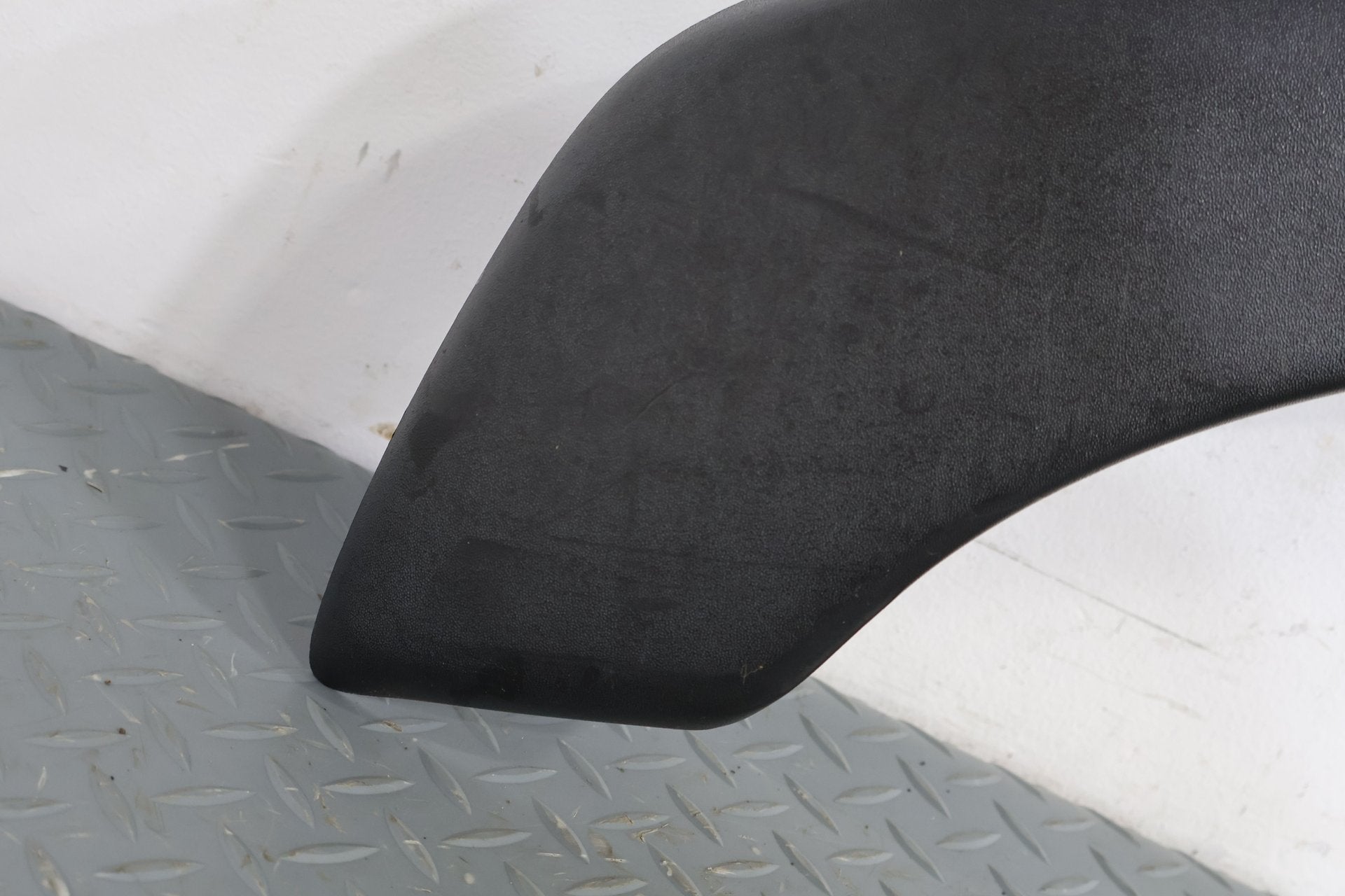 2004 Chevrolet Tahoe- Fender Flare