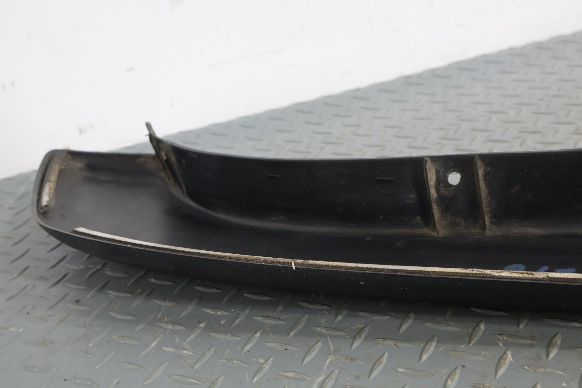 2004 Chevrolet Tahoe- Fender Flare