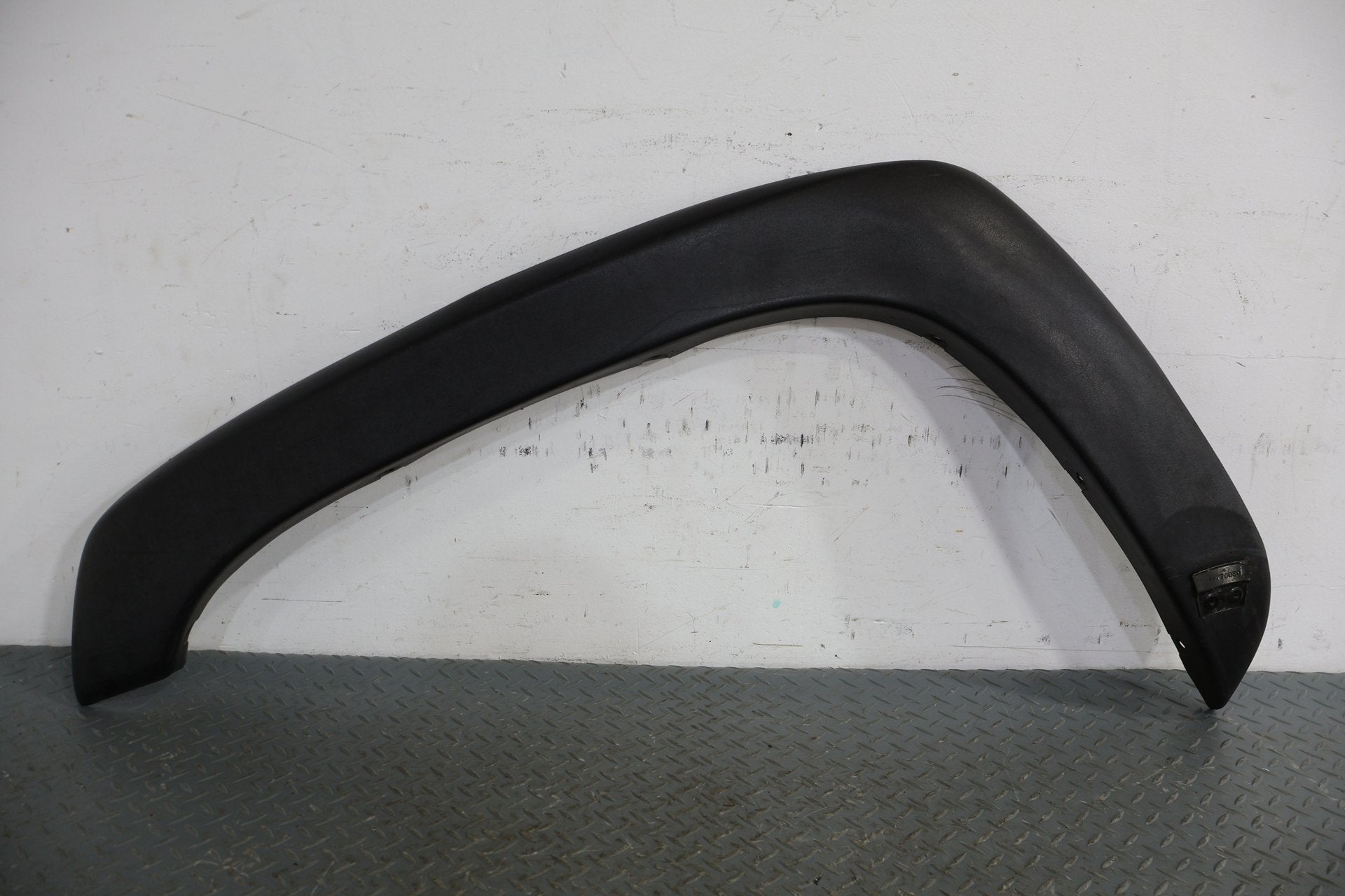 2004 Chevrolet Tahoe- Fender Flare