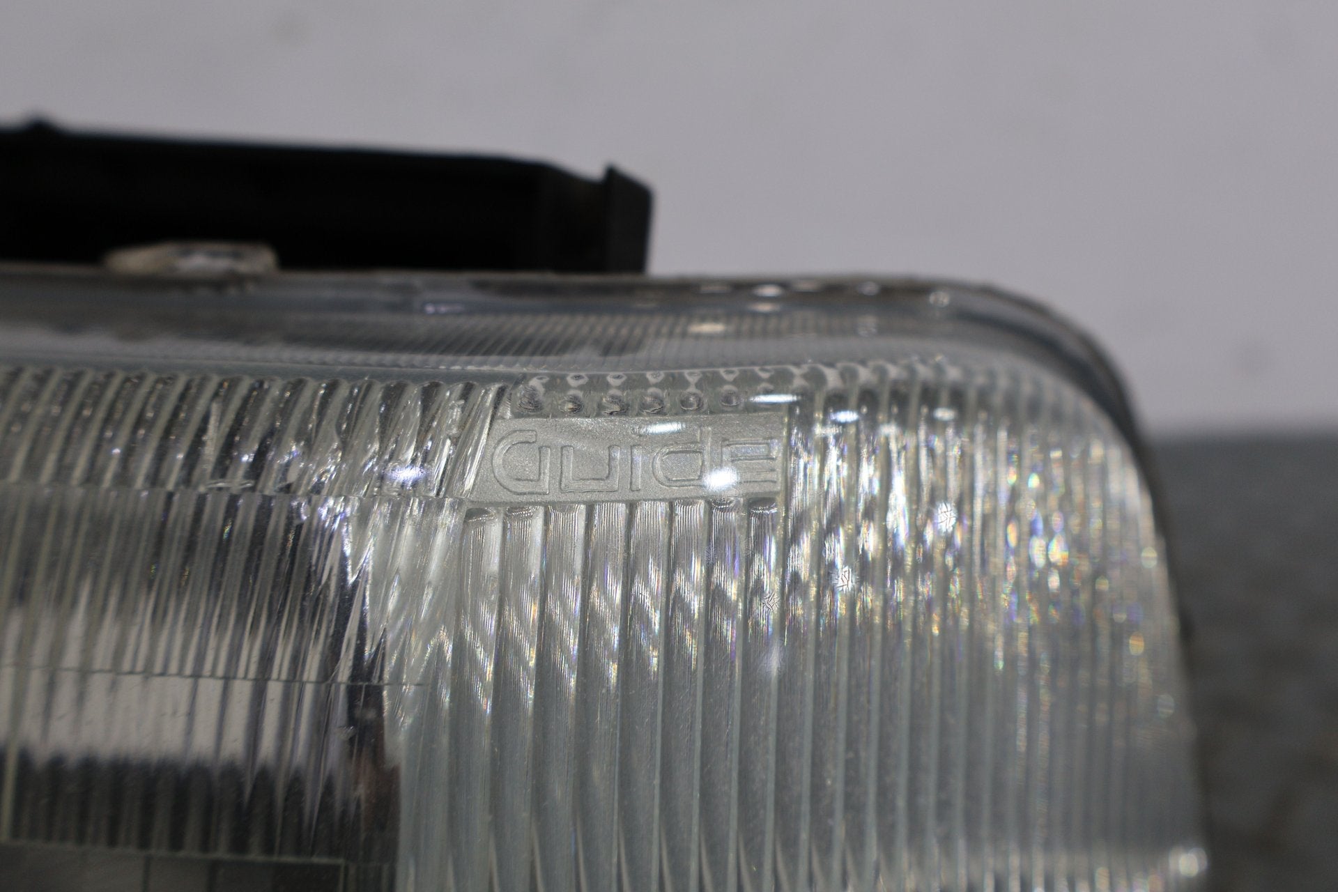2004 Chevrolet Tahoe- HEADLAMP ASSEMBLY