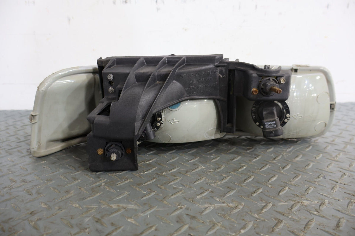 2004 Chevrolet Tahoe- HEADLAMP ASSEMBLY
