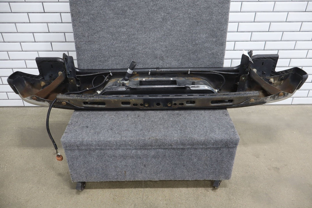 2004 Chevrolet Tahoe Rear Bumper White 50U