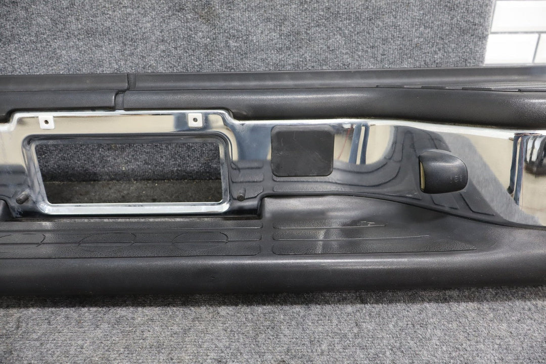 2004 Chevrolet Tahoe Rear Bumper White 50U