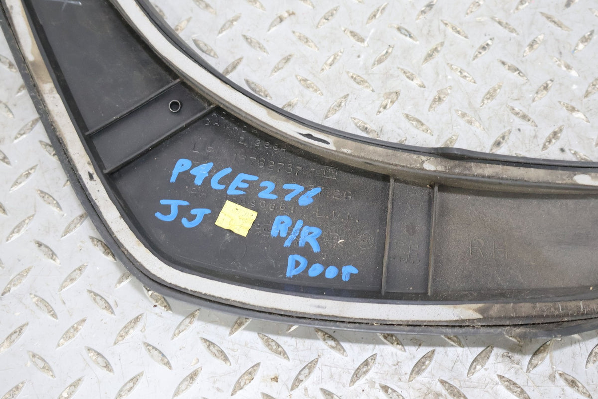 2004 Chevrolet Tahoe- Right Rear Door Molding