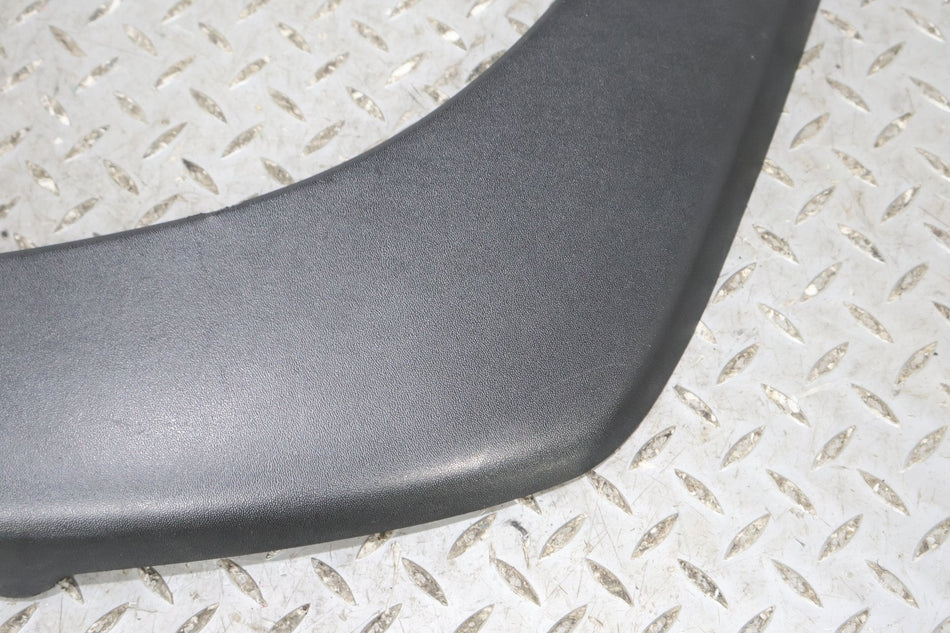 2004 Chevrolet Tahoe- Right Rear Door Molding