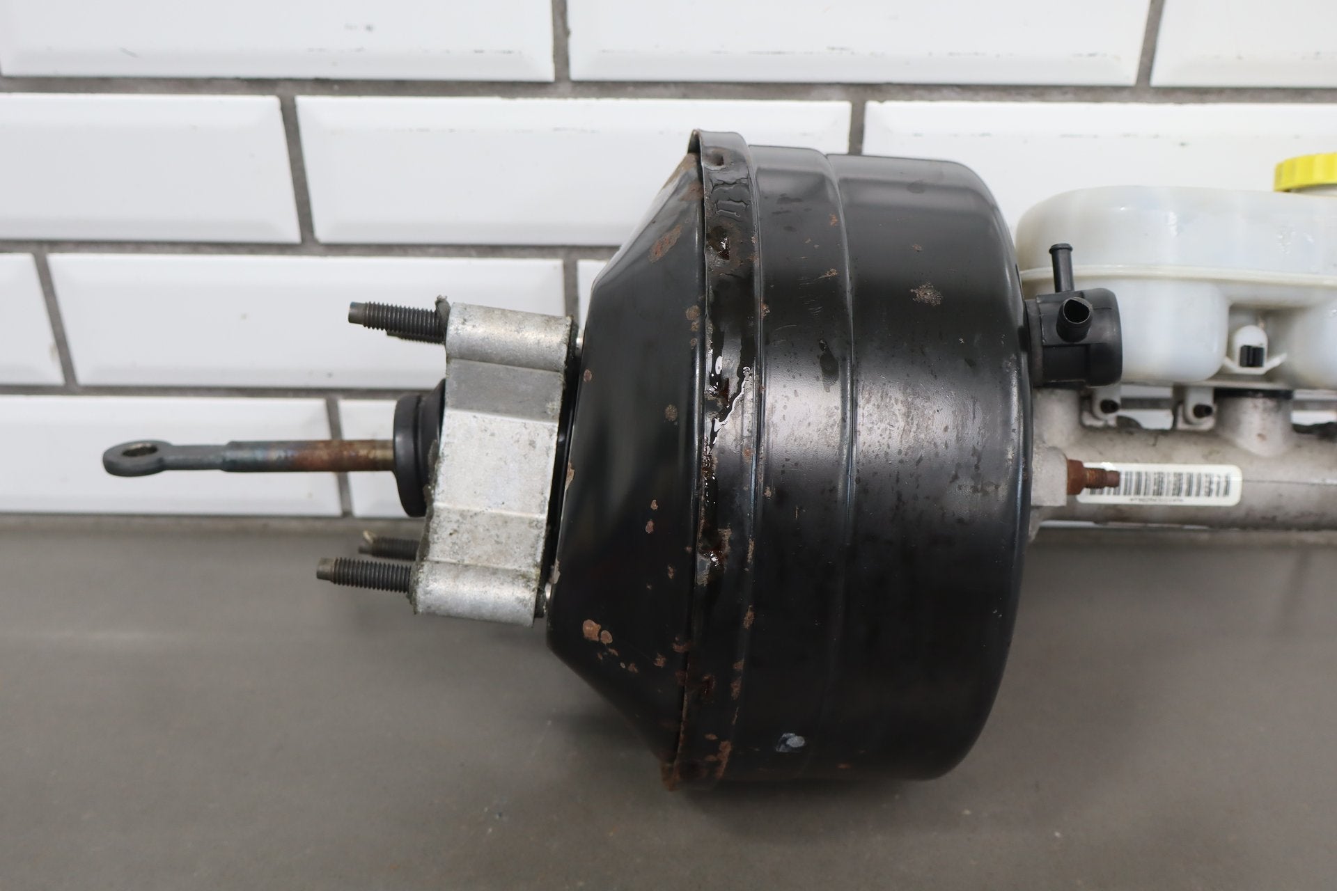 2004 Dodge Dakota Power Brake Booster with Master Cylinder OEM