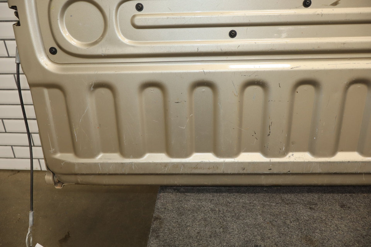2004 Dodge Ram 1500 Decklid/Tailgate Light Almond Pearl 6F4