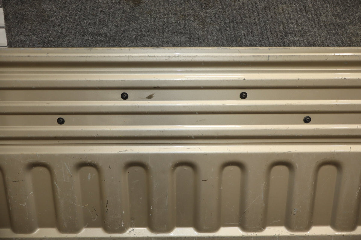 2004 Dodge Ram 1500 Decklid/Tailgate Light Almond Pearl 6F4