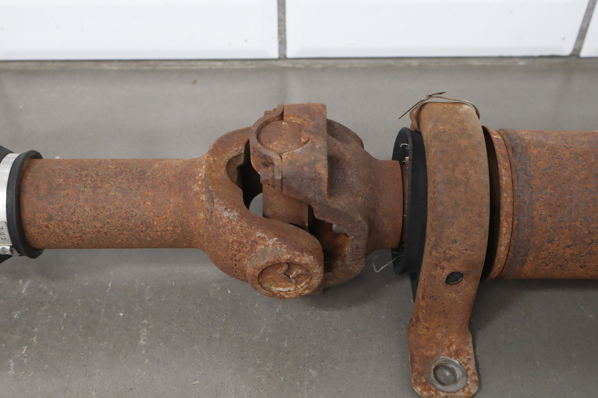 2004 Ford F-250 F-350 4x4 156" Diesel Rear Drive Shaft Assembly OEM