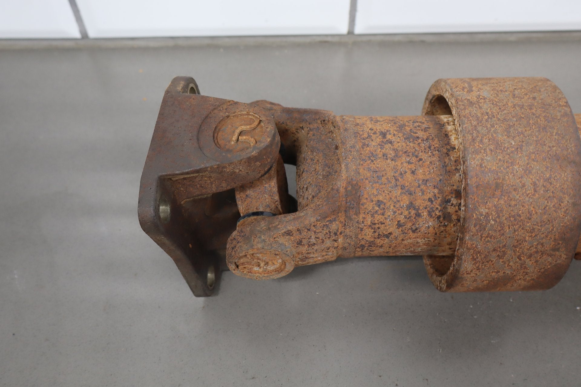 2004 Ford F-250 F-350 4x4 156" Diesel Rear Drive Shaft Assembly OEM