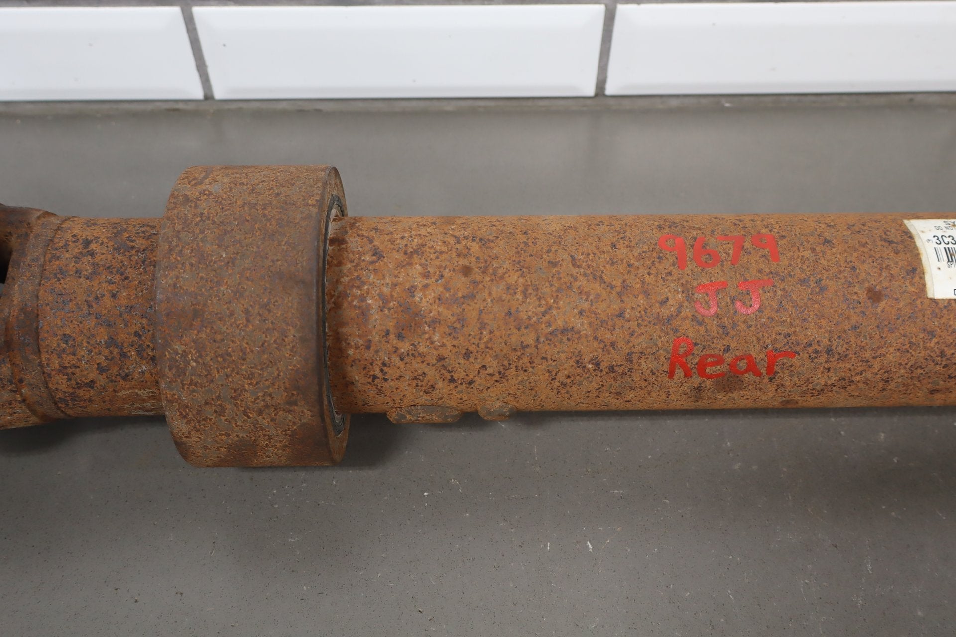 2004 Ford F-250 F-350 4x4 156" Diesel Rear Drive Shaft Assembly OEM
