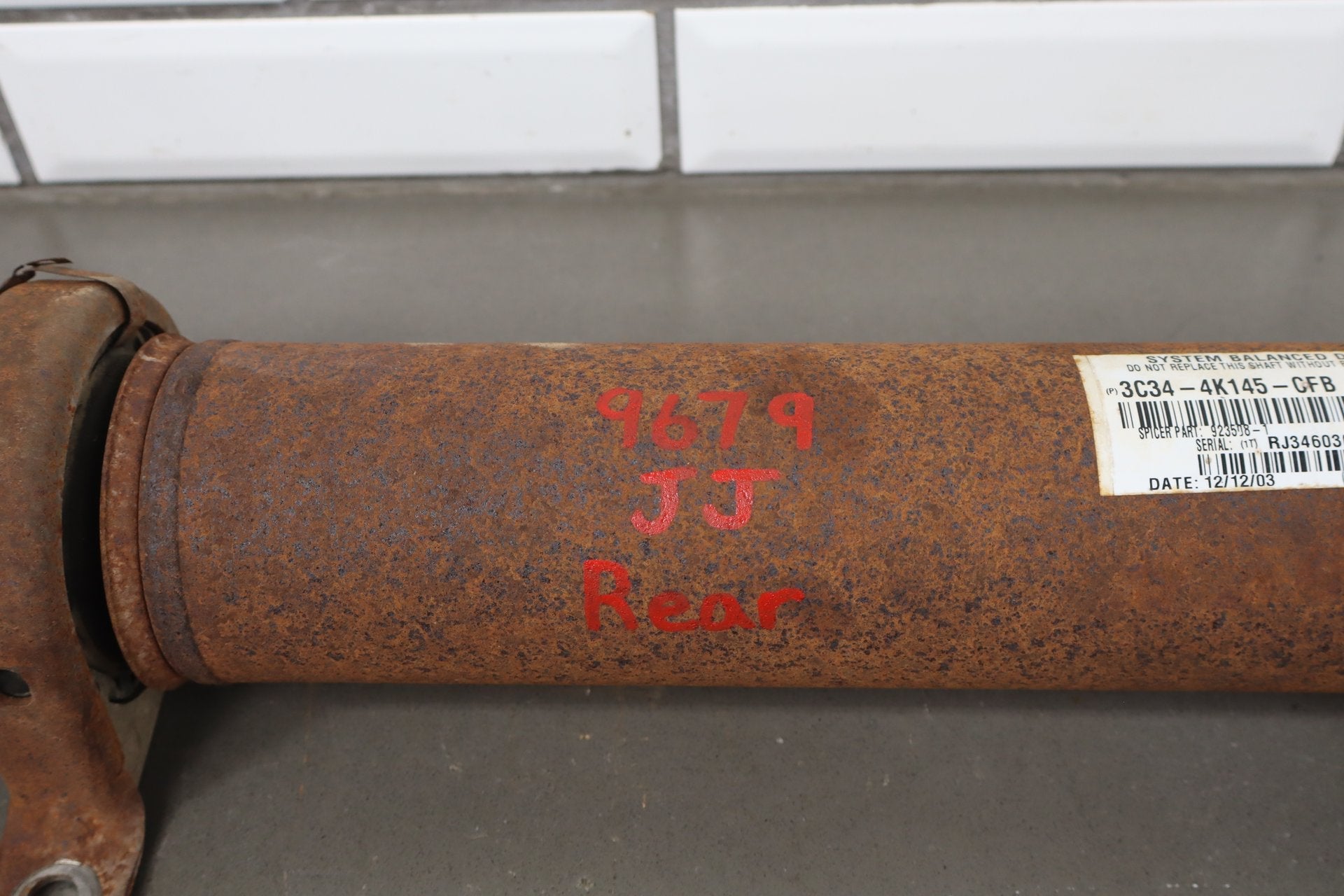 2004 Ford F-250 F-350 4x4 156" Diesel Rear Drive Shaft Assembly OEM