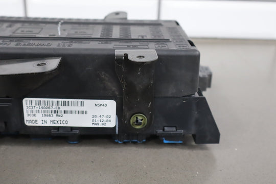 2004 Ford F - 250 Super Duty Harley - Davidson Edition 6 Diesel Cabin Fuse Box