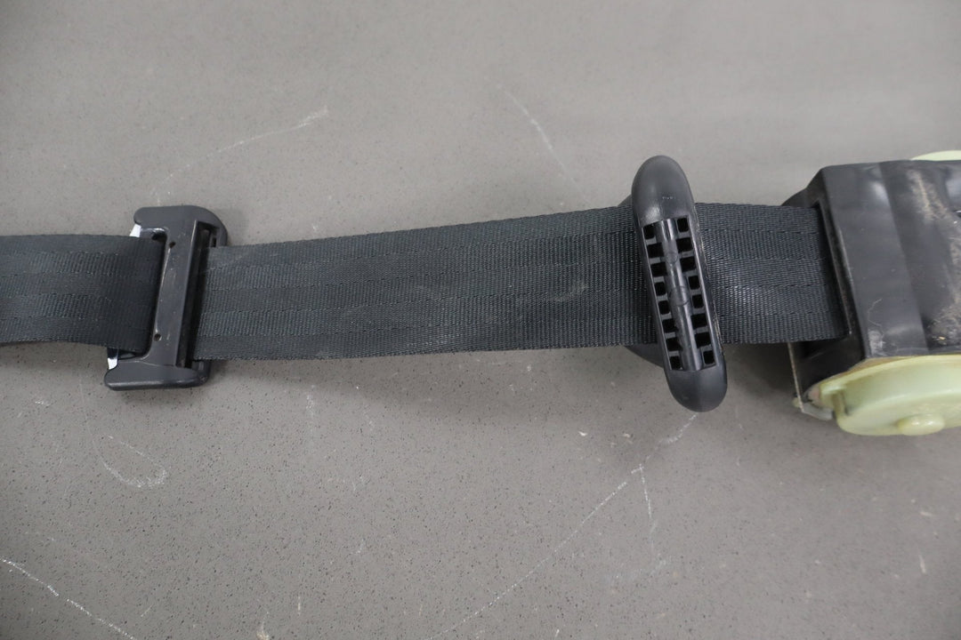 2004 Ford F - 250 Super Duty Harley - Davidson Edition Left Rear Seat Belt Black 1B