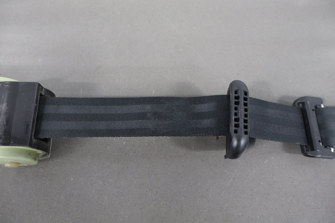 2004 Ford F - 250 Super Duty Harley - Davidson Edition Right Rear Seat belt Black 1B