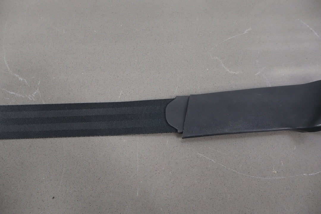 2004 Ford F - 250 Super Duty Harley - Davidson Edition Right Rear Seat belt Black 1B