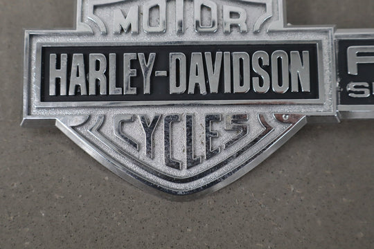 2004 Ford F - 250 Super Duty Hatch Emblem