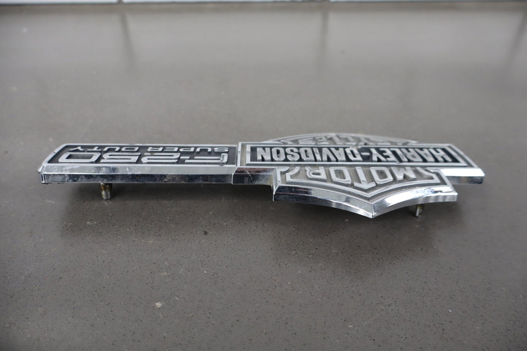 2004 Ford F - 250 Super Duty Hatch Emblem