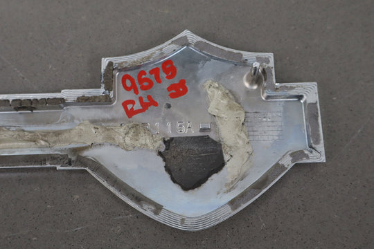 2004 Ford F - 250 Super Duty Hatch Emblem