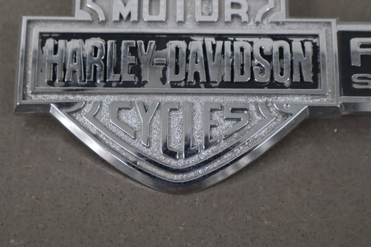 2004 Ford F - 250 Super Duty Hatch Emblem