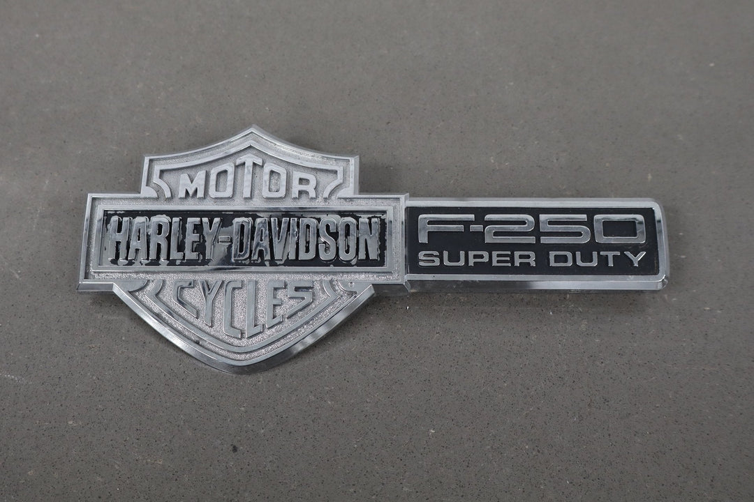 2004 Ford F - 250 Super Duty Hatch Emblem