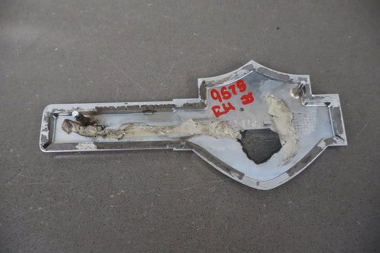 2004 Ford F - 250 Super Duty Hatch Emblem