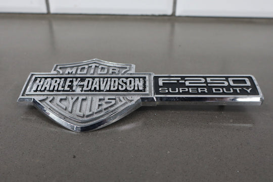2004 Ford F - 250 Super Duty Hatch Emblem