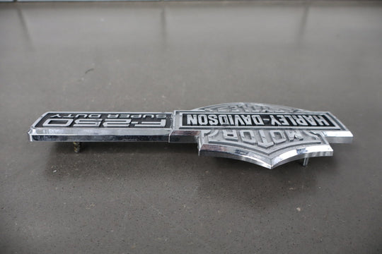 2004 Ford F - 250 Super Duty Hatch Emblem