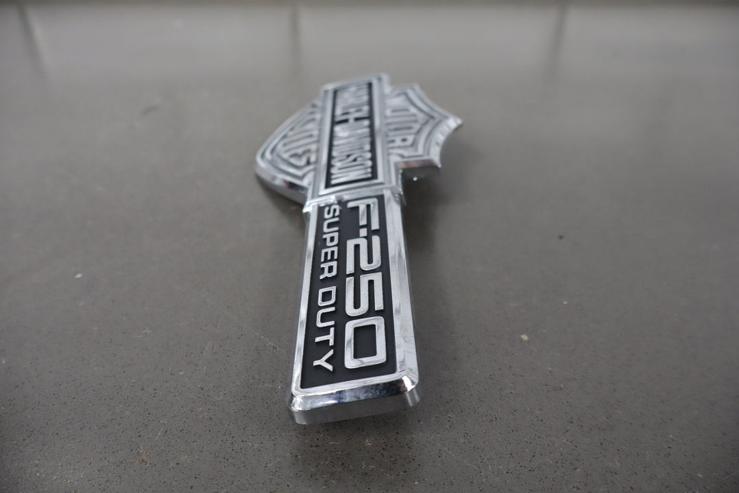 2004 Ford F - 250 Super Duty Hatch Emblem