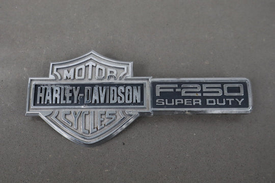 2004 Ford F - 250 Super Duty Hatch Emblem