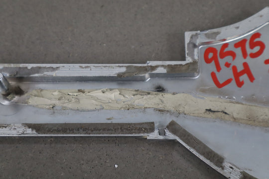 2004 Ford F - 250 Super Duty Hatch Emblem