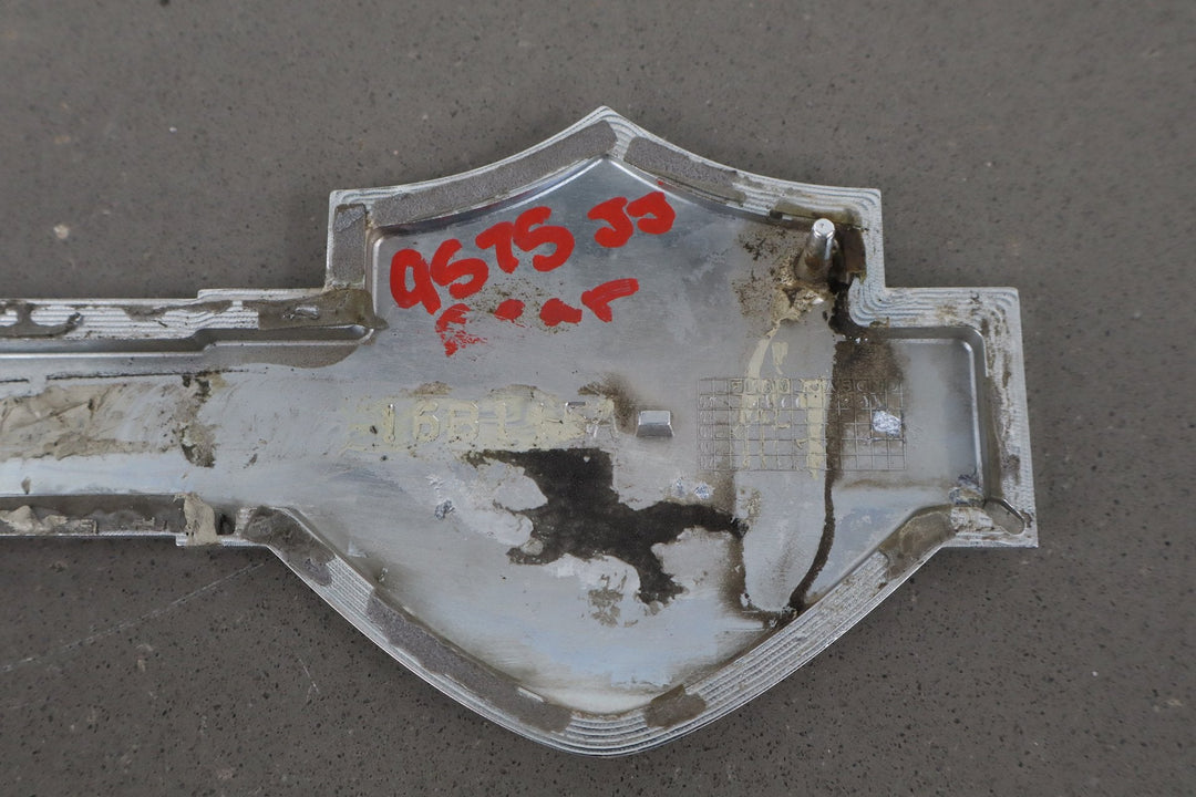 2004 Ford F - 250 Super Duty Hatch Emblem